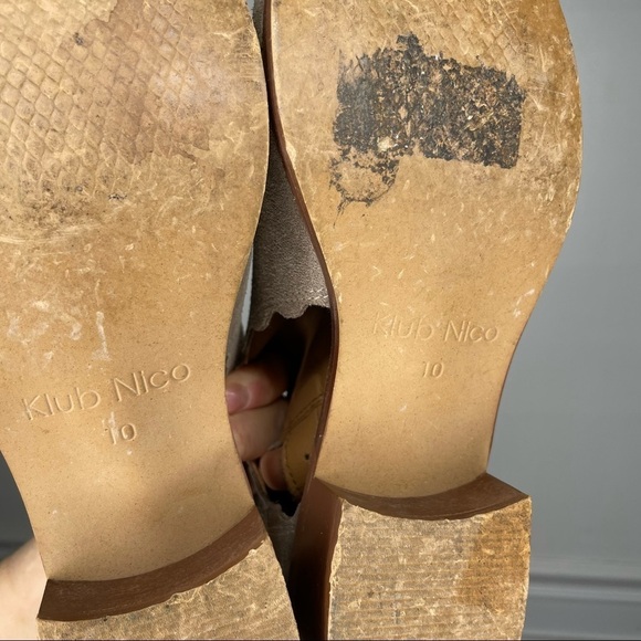 Klub Nico Athroplogie Scalloped Taupe Suede Leather Ankle Cutout Booties 10 - Picture 4 of 10